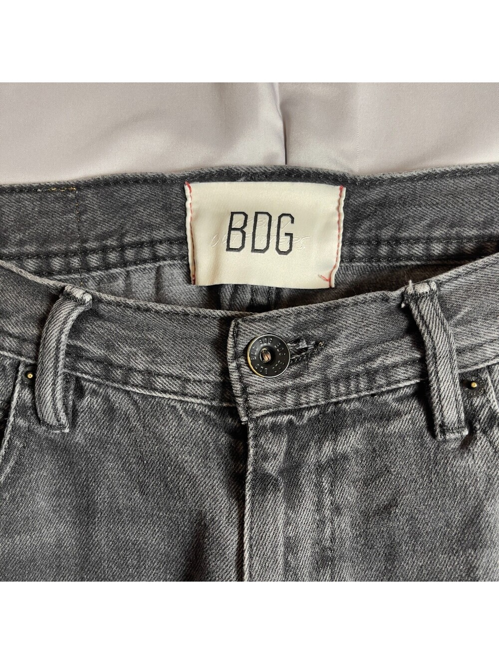 BDG Urban Outfitters Jeans Mens 32x30 Washed Black Charcoal Tapered Cotton Denim